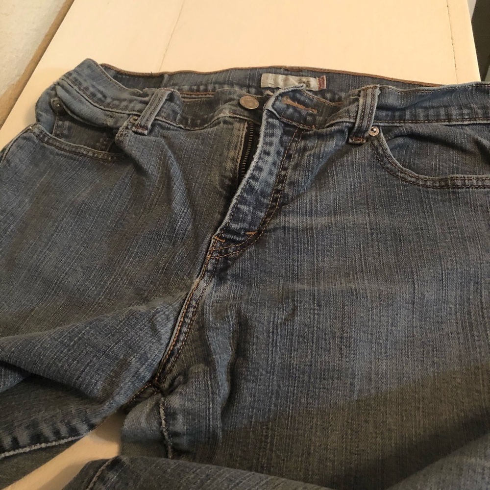 Levis - Picture 4 of 6